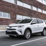 Toyota RAV4 Hybrid 2016 07 150x150