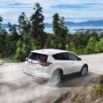 Toyota RAV4 Hybrid 2016 15 150x150