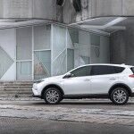 Toyota RAV4 Hybrid 2016 23 150x150