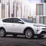 Toyota RAV4 Hybrid 2016 24 150x150