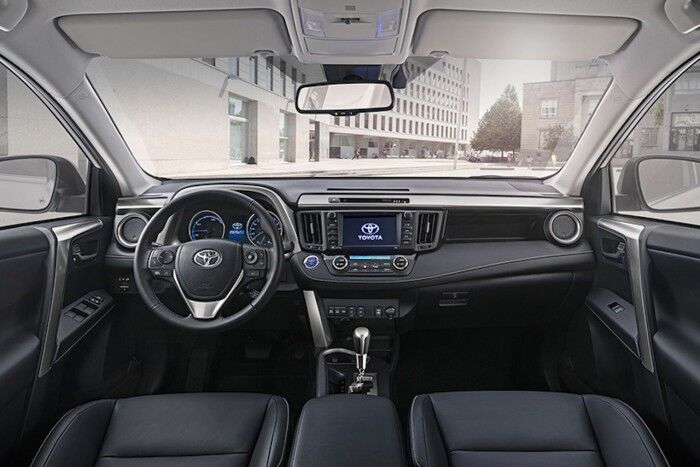 Toyota RAV4 Hybrid 2016 interior 1