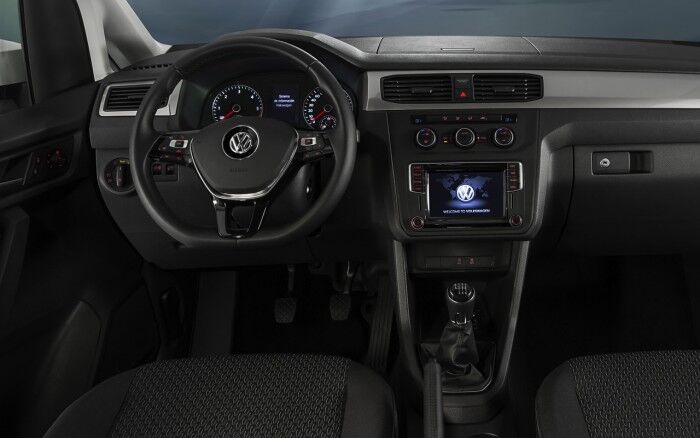 Volkswagen Caddy Trendline 2016 interior