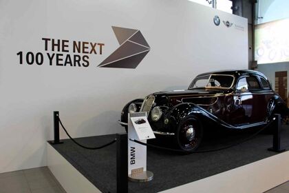‘Los próximos 100 años’, BMW celebra así su centenario