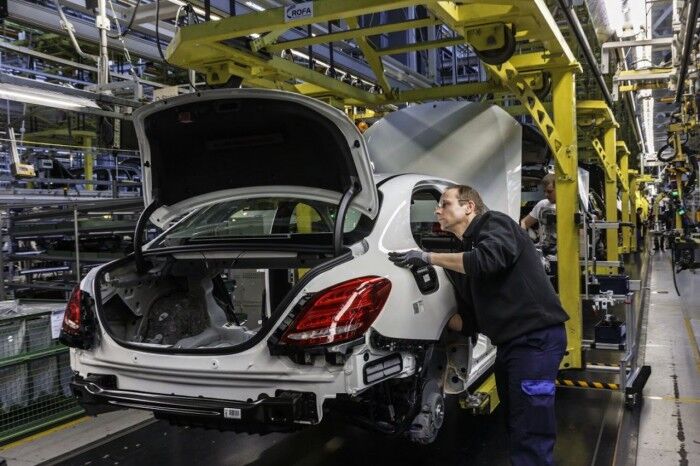 Mercedes-Benz fabrica