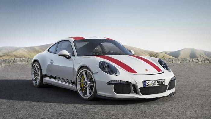 Porsche 911 R 991 2016 02 700x394