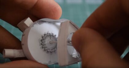 Este motor rotativo de papel te dejará absorto