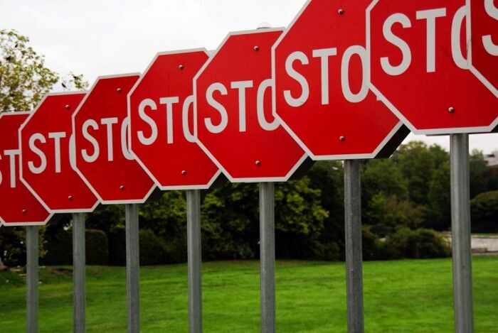 Senales Stop 700x469