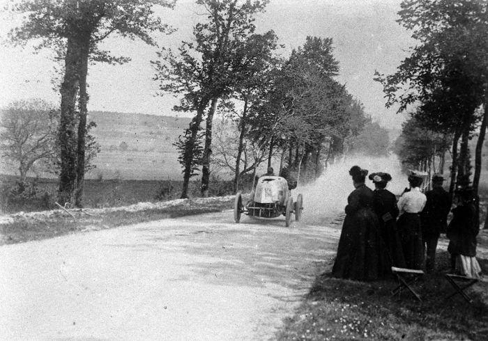 Carreras de coches historia Madid Paris