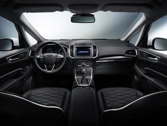 Ford S-MAX Vignale 2016 interior 01