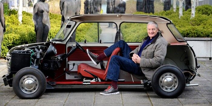 James Dyson Coche EléCtrico 700x350