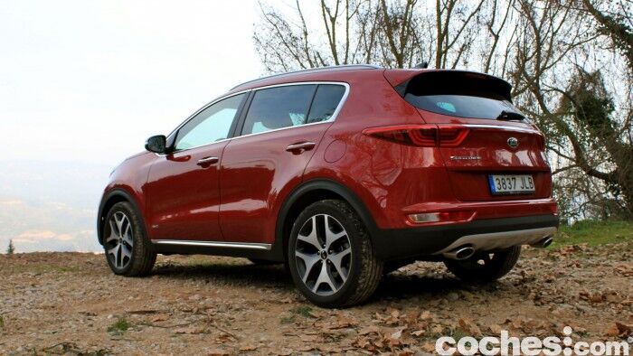 Kia Sportage 2.0 DRDi GT Line 4x4 2016 prueba exterior 13