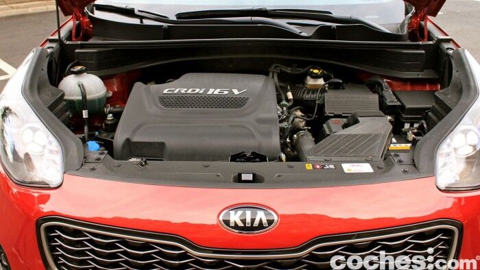 Kia Sportage 2.0 DRDi GT Line 4x4 2016 prueba motor 3