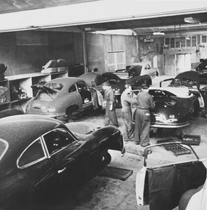 Así se fabricaban a mano los primeros Porsche 356