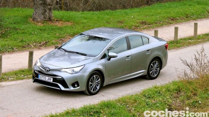 Toyota Avensis 150D prueba 006