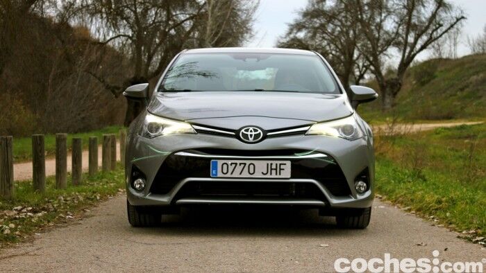 Toyota Avensis 150D prueba 017