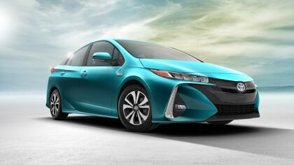 Toyota Prius Prime: así es el híbrido enchufable