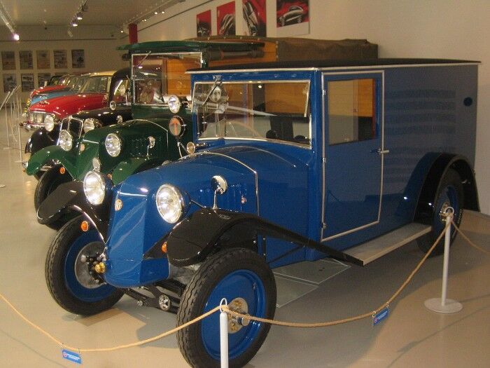furgoneta Tatra 12