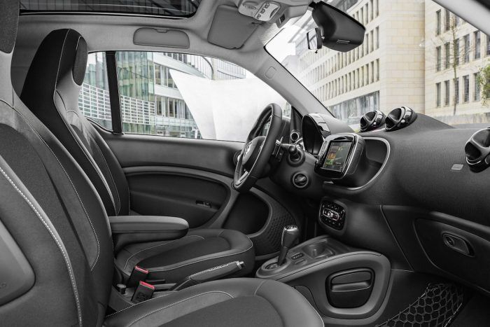 smart fortwo BRABUS 2016 interior 08