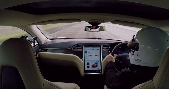 tesla model s vs boeing 737 04