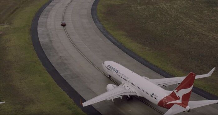 tesla model s vs boeing 737