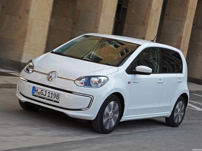 Volkswagen E Load Up Prototype 2014 R6 700x525