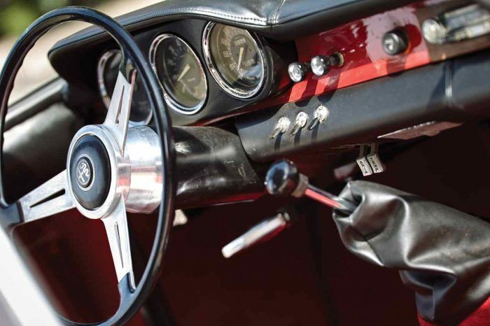 Alfa Romeo Giulia 1600 Sprint Speciale by Bertone 1963 interior 2