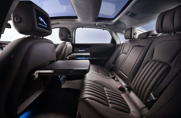 Jaguar XFL China 2016 interior
