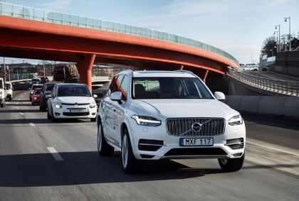 Volvo prueba sus coches autónomos en China