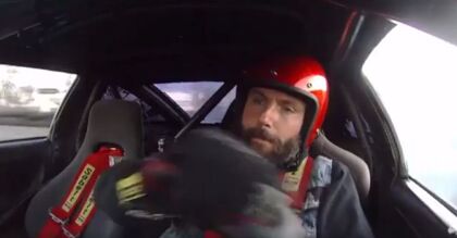 ¿Y si un coche de drift incorpora los mandos de un avión?