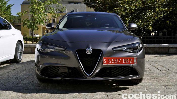 Alfa Romeo Giulia 2.2 180 CV 2016 prueba 01