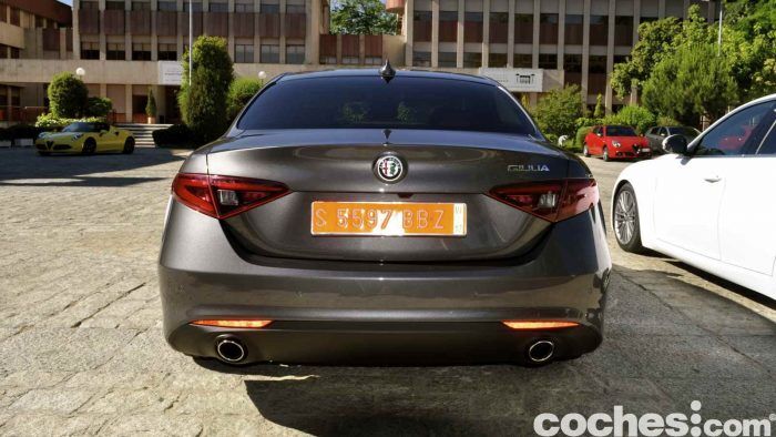 Alfa Romeo Giulia 2.2 180 CV 2016 prueba 02