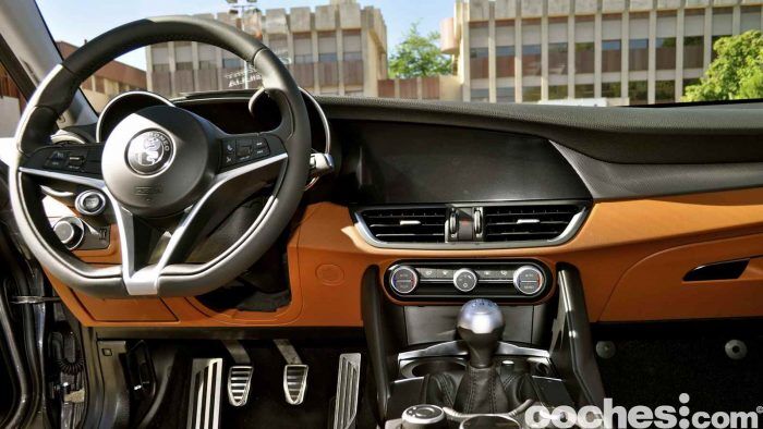 Alfa Romeo Giulia 2.2 180 CV 2016 prueba 06
