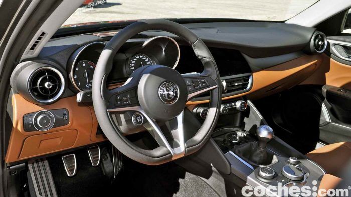 Alfa Romeo Giulia 2.2 180 CV 2016 prueba 13