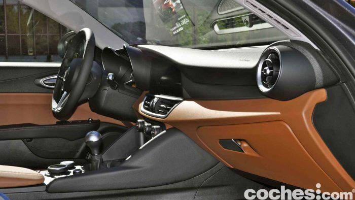 Alfa Romeo Giulia 2.2 180 CV 2016 prueba 16