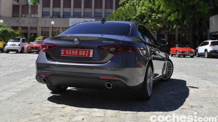 Alfa Romeo Giulia 2.2 180 CV 2016 prueba 25