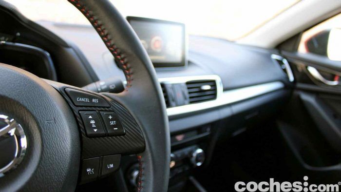 Mazda 3 2.2 Skyactive-D prueba interior 05