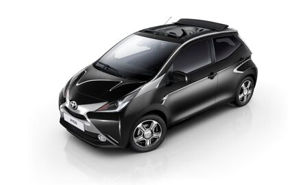 Toyota Aygo x-clusiv, el pequeño se descapota