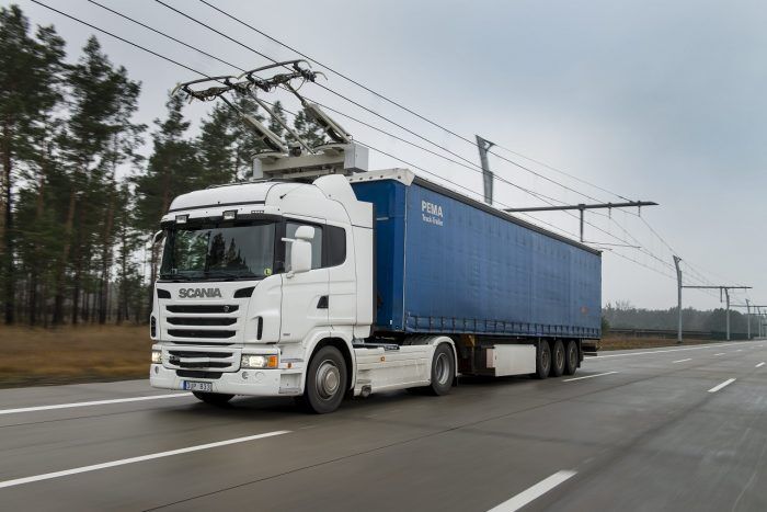 Scania G 360 4x2 with pantograph, electrically powered truck at the Siemens eHighway. Gross Dölln, Germany Photo: Dan Boman 2013