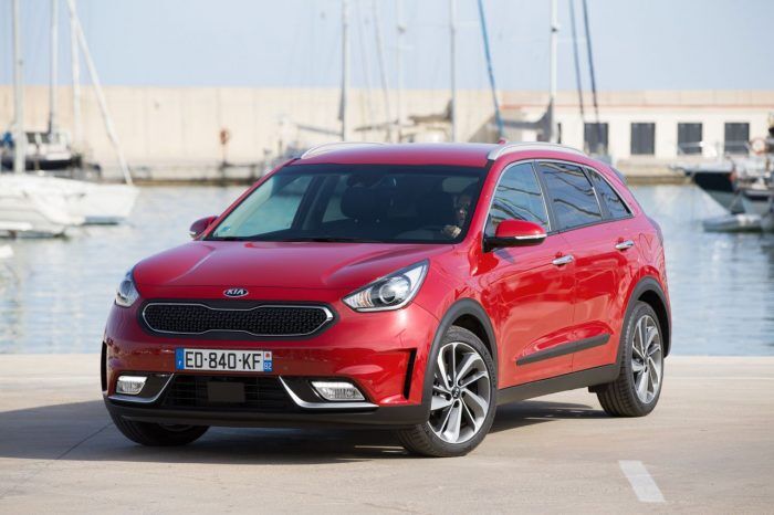 Kia Niro 2017 62 700x466