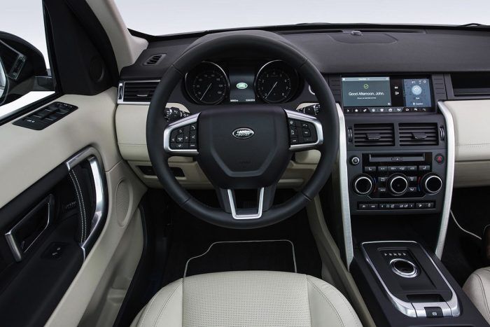 Land Rover Discovery Sport 2017 08