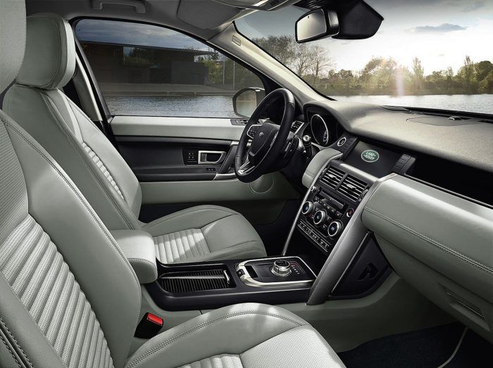 Land Rover Discovery Sport 2017 24