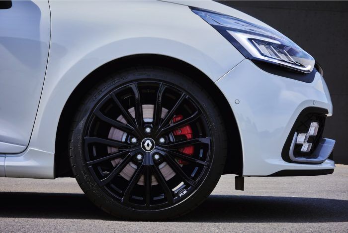 Renault Clio RS 220 2017 Trophy 02