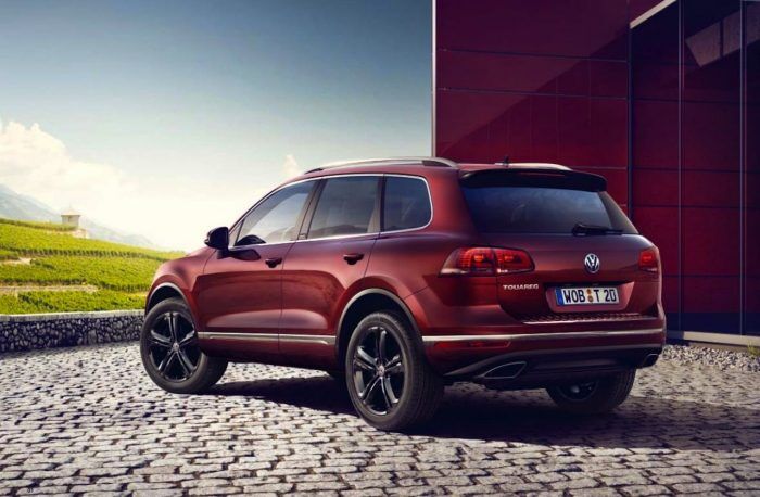 Volkswagen Touareg Executive Edition 2016 02 700x458