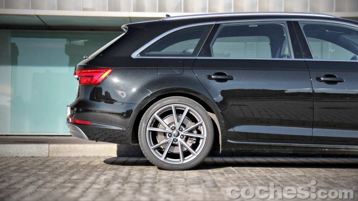 Audi_A4_Avant_3.0_TDI_quattro_014