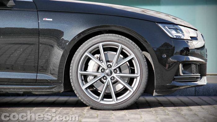 Audi_A4_Avant_3.0_TDI_quattro_016