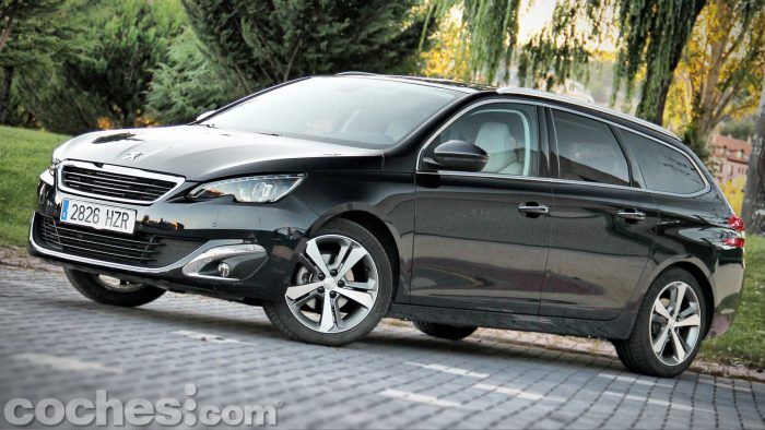Peugeot_308_SW_1.2_PureTech_001