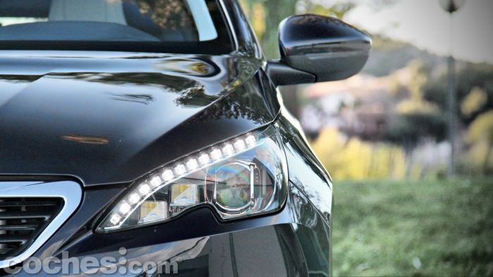 Peugeot_308_SW_1.2_PureTech_005