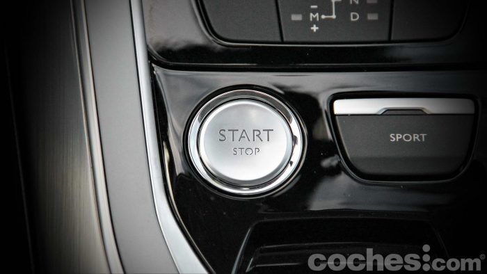 Peugeot_308_SW_1.2_PureTech_036