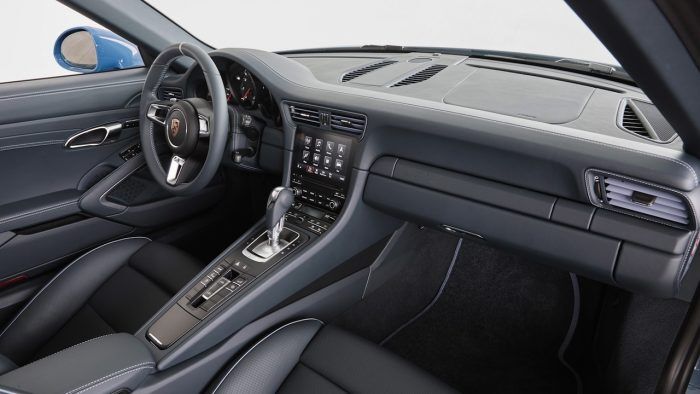 Porsche 911 Targa 4S Design Exclusive 2016 interior 01
