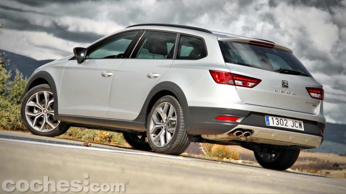 SEAT_León_X-Perience_2.0TDI_4Drive_DSG_002